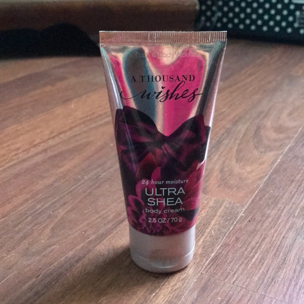 Lotion - Picture 3 of 4